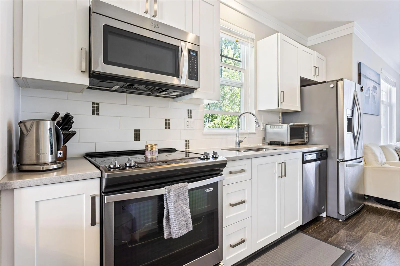 5858 142 Street #47 - Photo 7 of 32