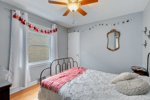 7112 W Foster Ave #1 - Photo 5 of 7