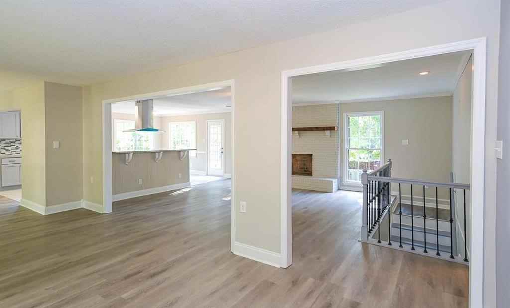 10220 Melanie Dr Se - Photo 3 of 26