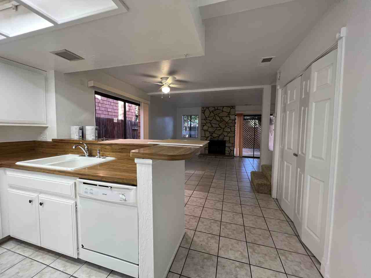 833 E Cypress Ave - Photo 3 of 15