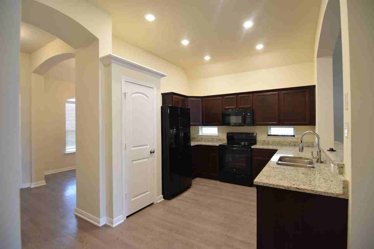 3410 Addison St - Photo 4 of 44