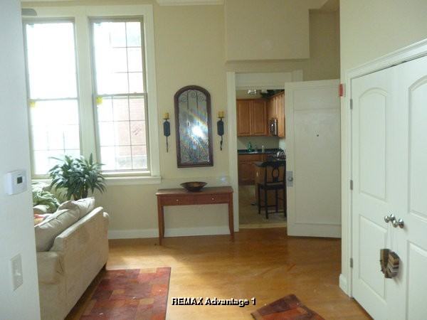 Dartmouth St #303 - Photo 4 of 10