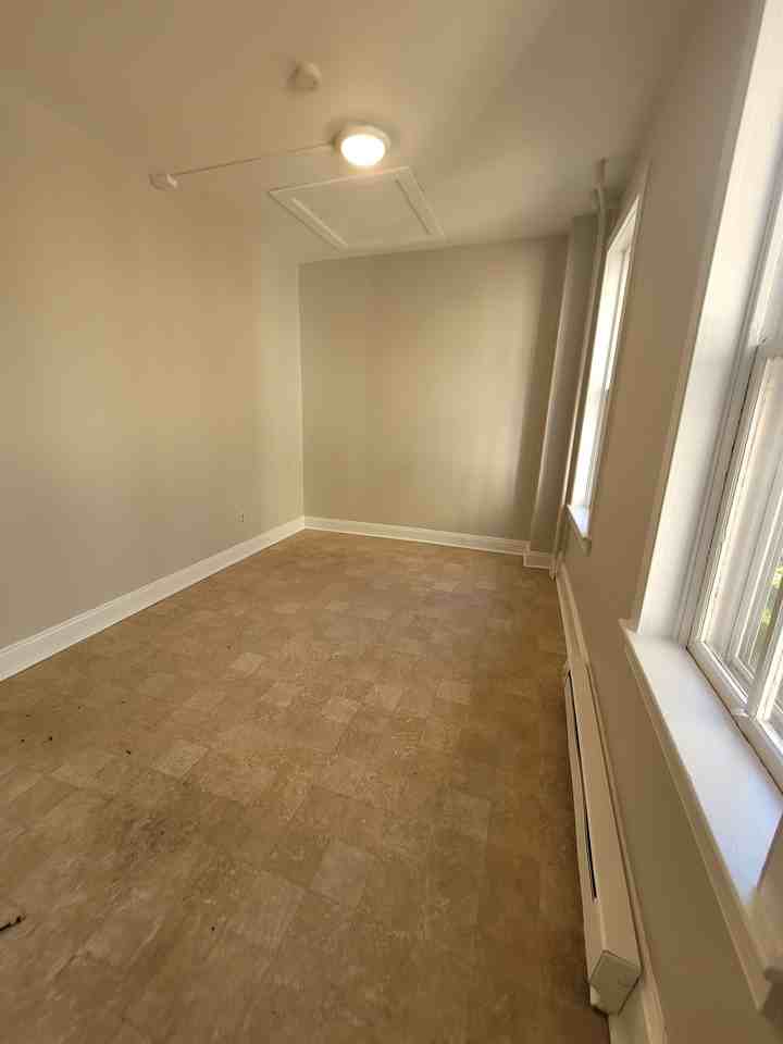 28 North Queen Street #1 - Photo 7 of 15