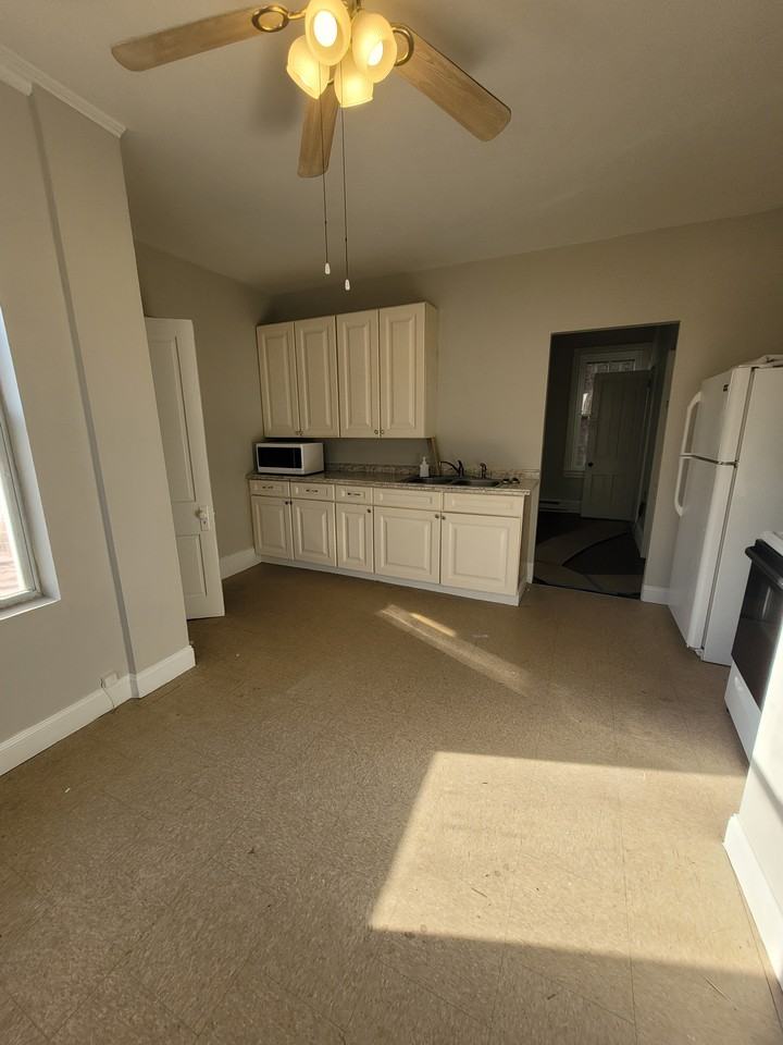 28 North Queen Street #1 - Photo 3 of 15