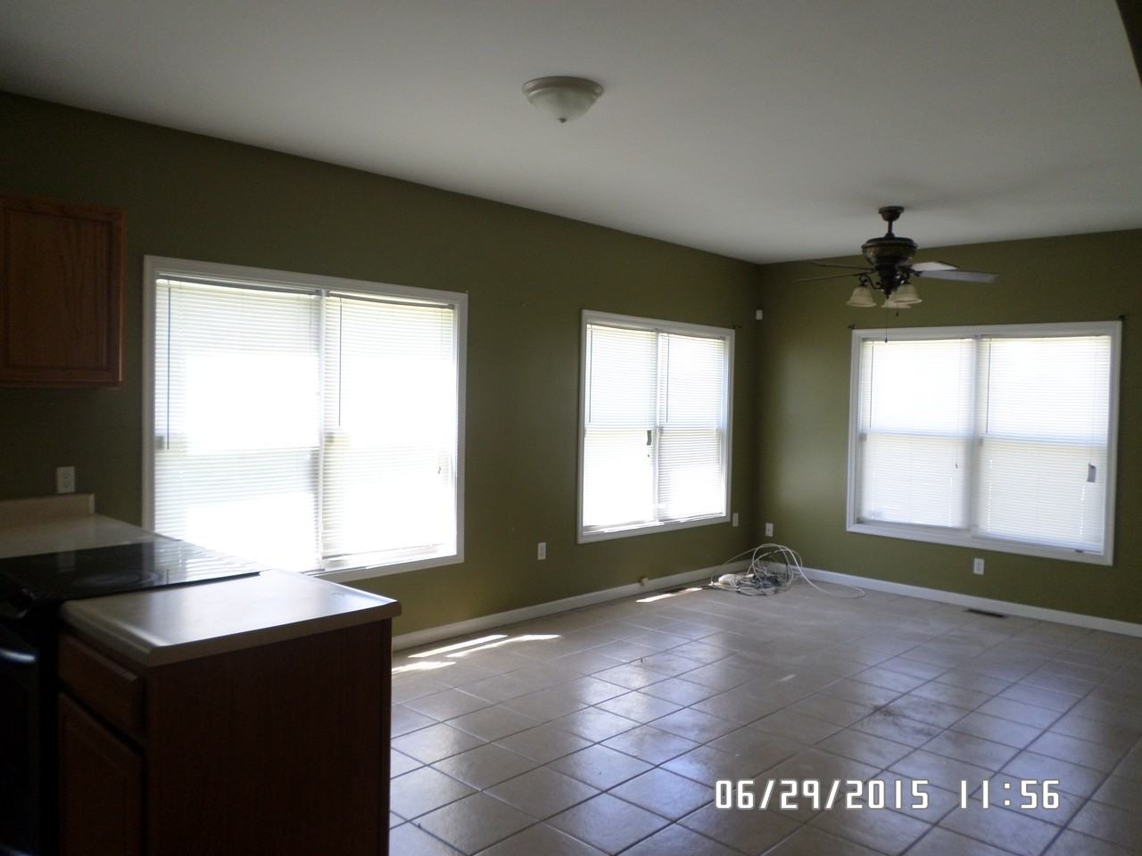 617 Decatur Ave - Photo 3 of 19