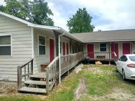 featured image of 295 W Ellis St #3