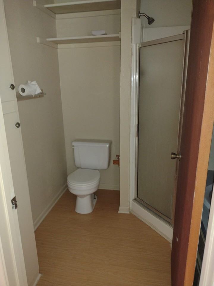 117 E Hefferman St #206 - Photo 2 of 3
