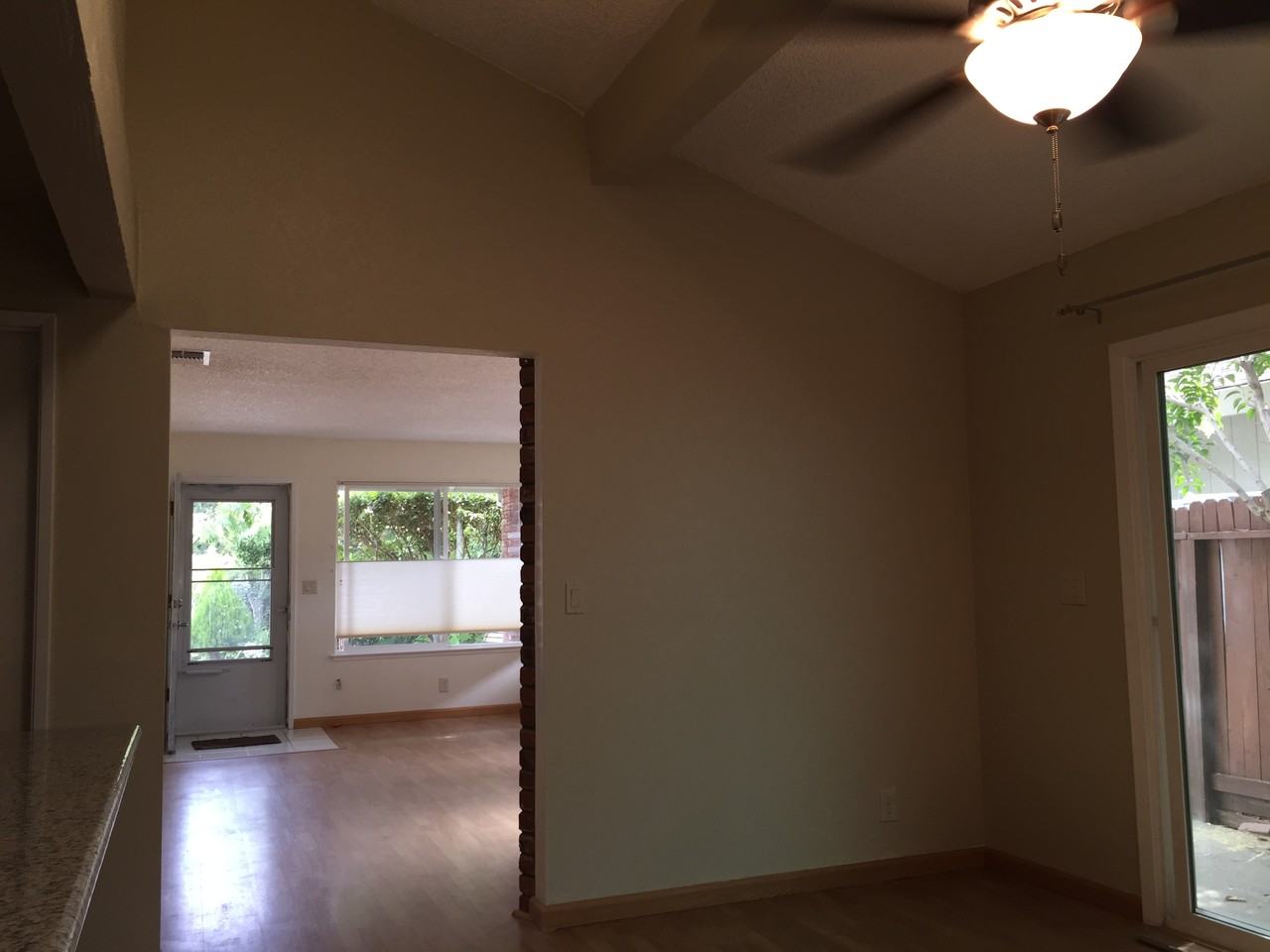 1712 Kent St - Photo 3 of 24