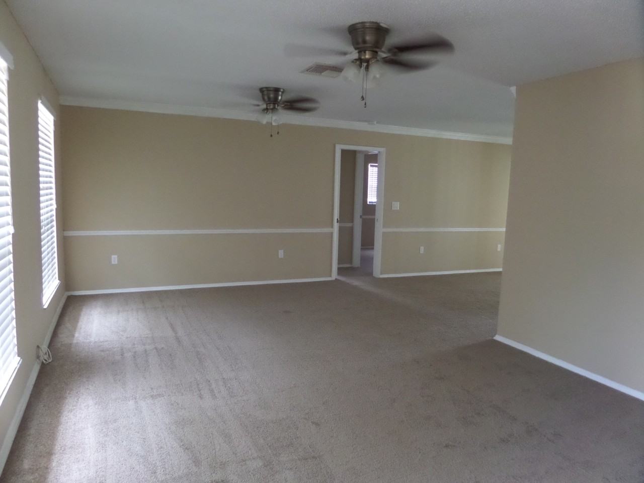13015 Sirius Ln - Photo 2 of 19
