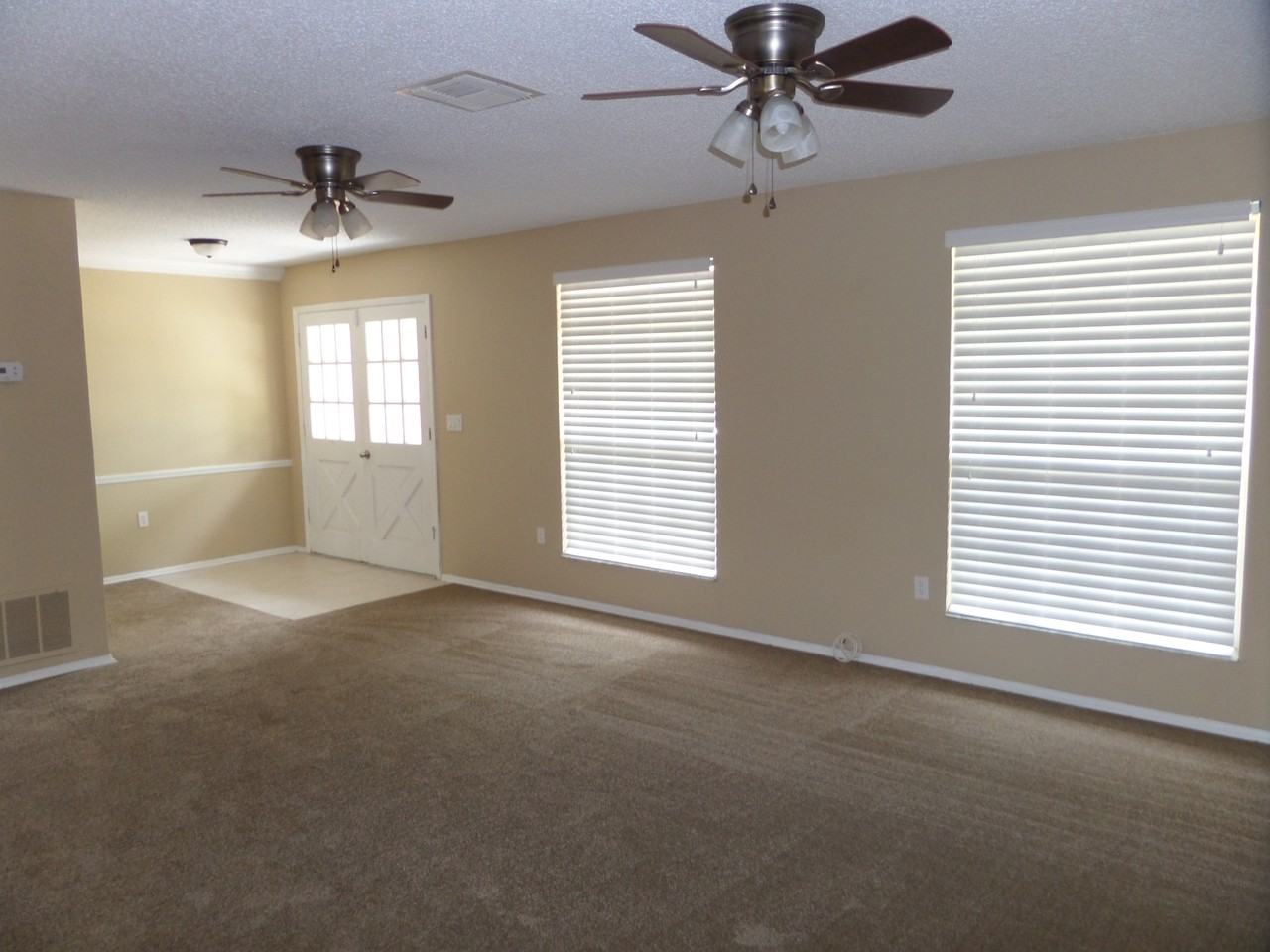 13015 Sirius Ln - Photo 3 of 19