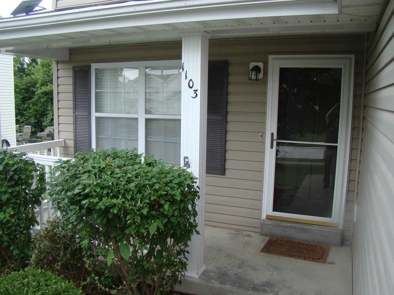 1103 Oakley Ln - Photo 3 of 30