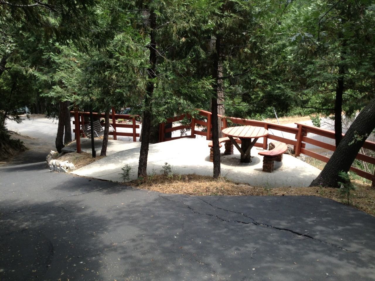 24655 Bernard Dr - Photo 3 of 12