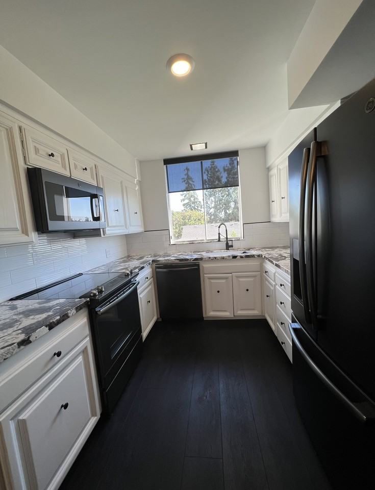 5180 N Wishon Ave #301