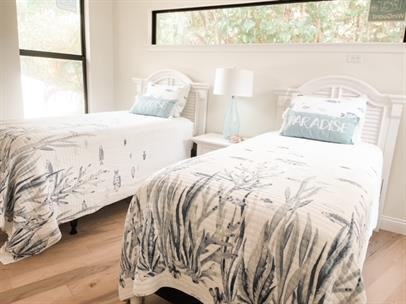 770 Donax St - Photo 3 of 11