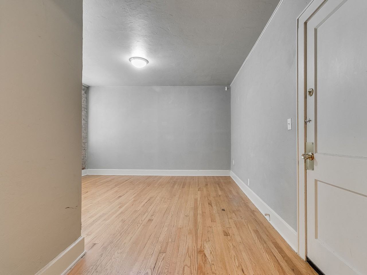 429 N.W. 11th StreetUnit 05 #05 - Photo 4 of 28