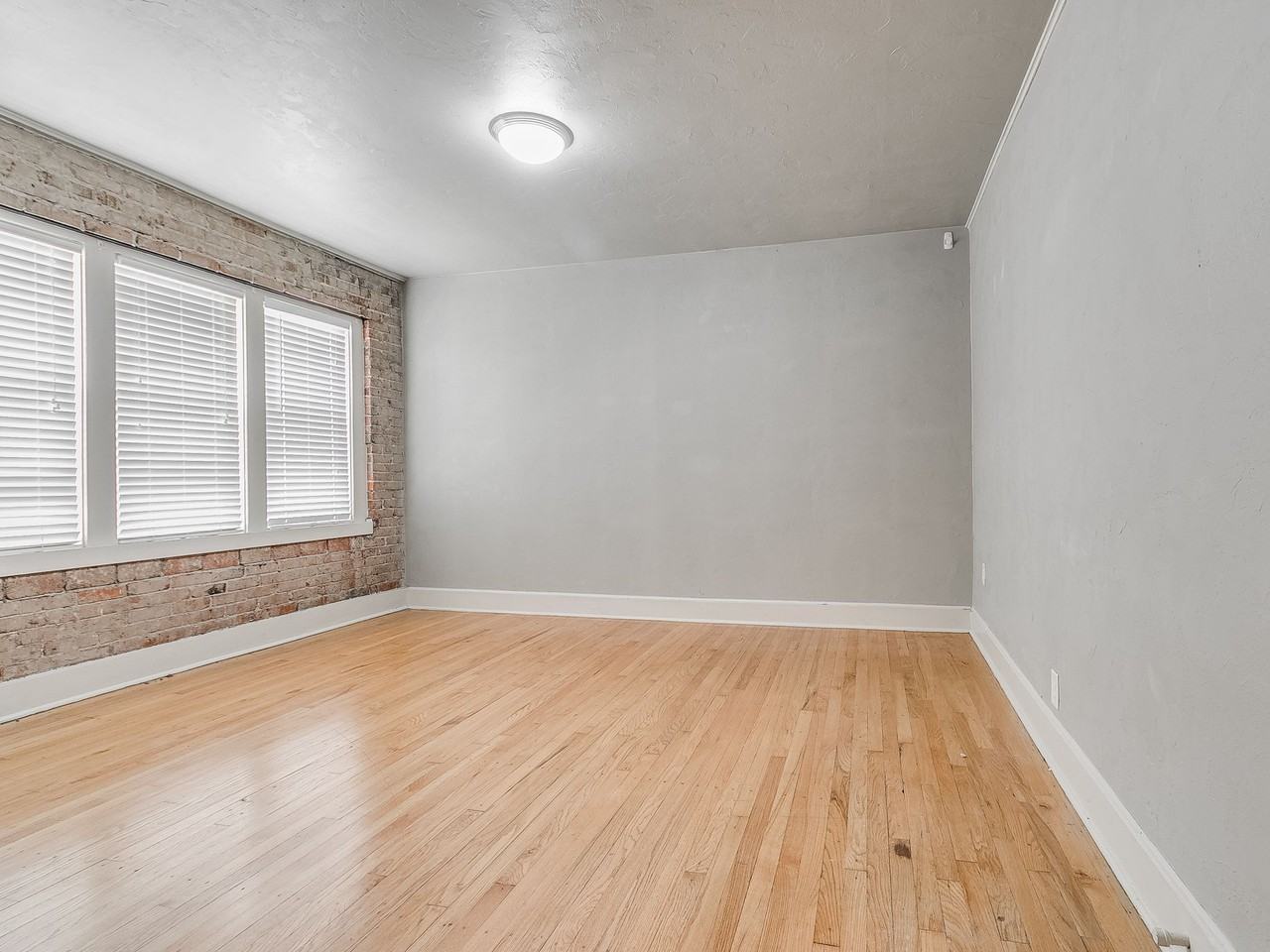 429 N.W. 11th StreetUnit 05 #05 - Photo 5 of 28