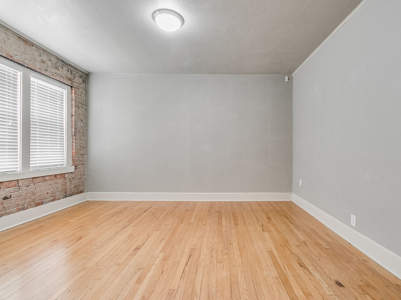 429 N.W. 11th StreetUnit 05 #05 - Photo 6 of 28