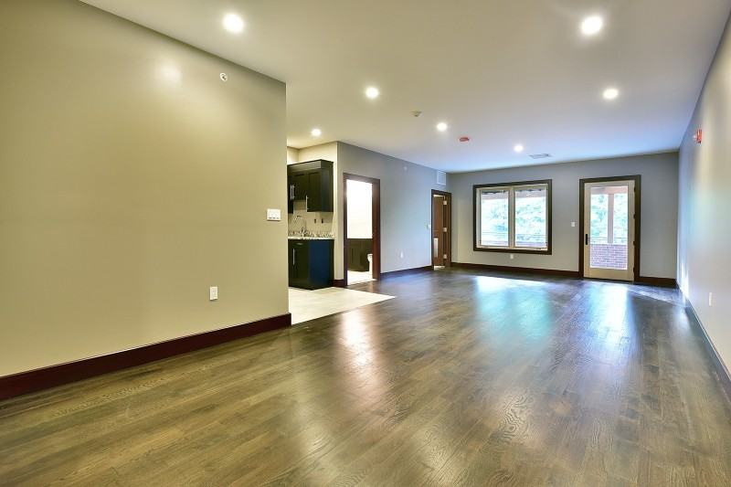 810 Main Rd - Photo 2 of 14