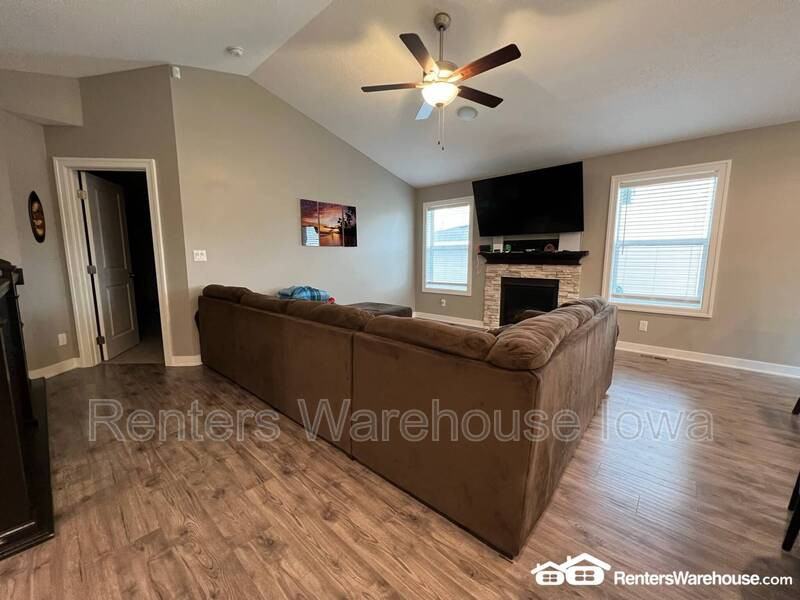 5707 Se 24th Ct - Photo 3 of 14