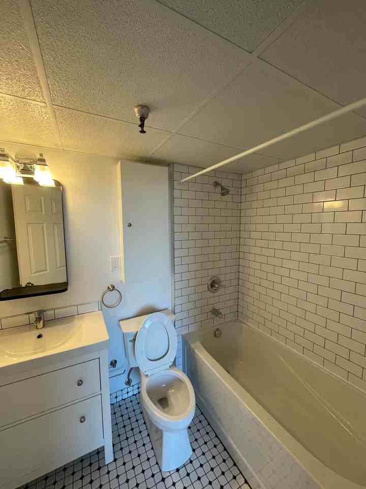 1263 Queen Street - Photo 2 of 7