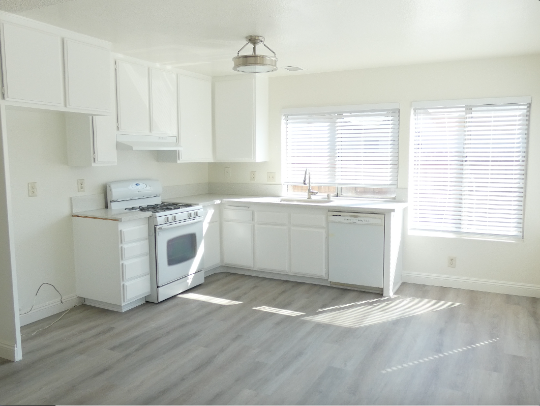 10202 Trails End Cir #1 - Photo 3 of 11