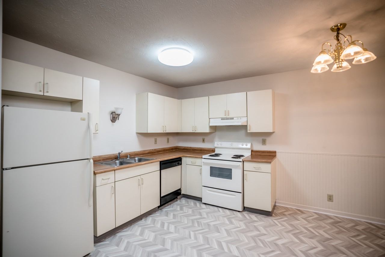 135 Spring Run Road #109C - Photo 5 of 8