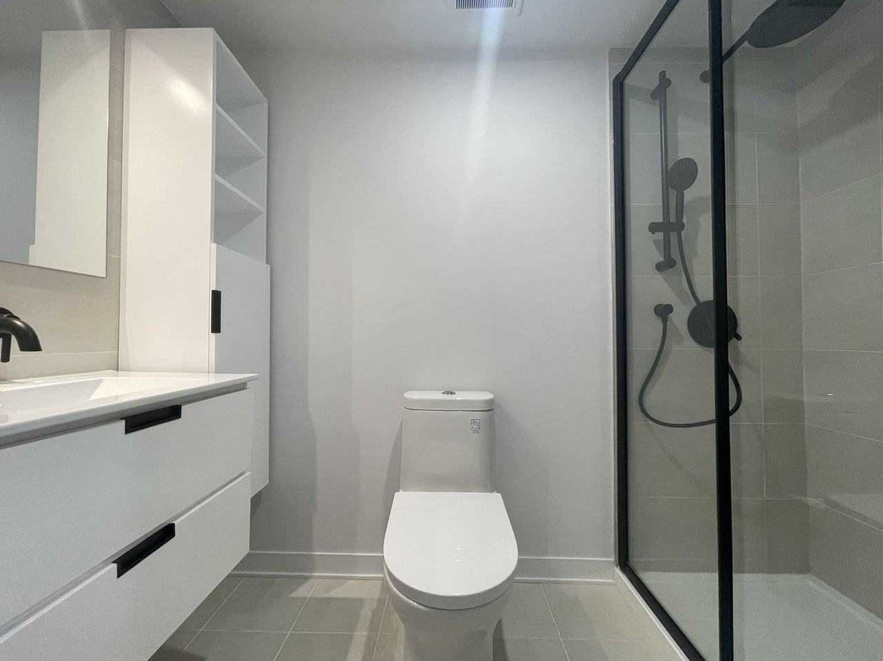 1406 Rue Sainte-Elisabeth #304 - Photo 3 of 13