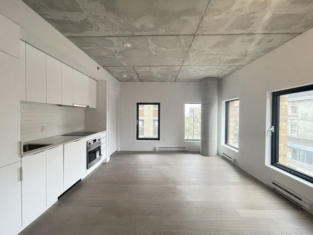 1406 Rue Sainte-Elisabeth #304 - Photo 2 of 13