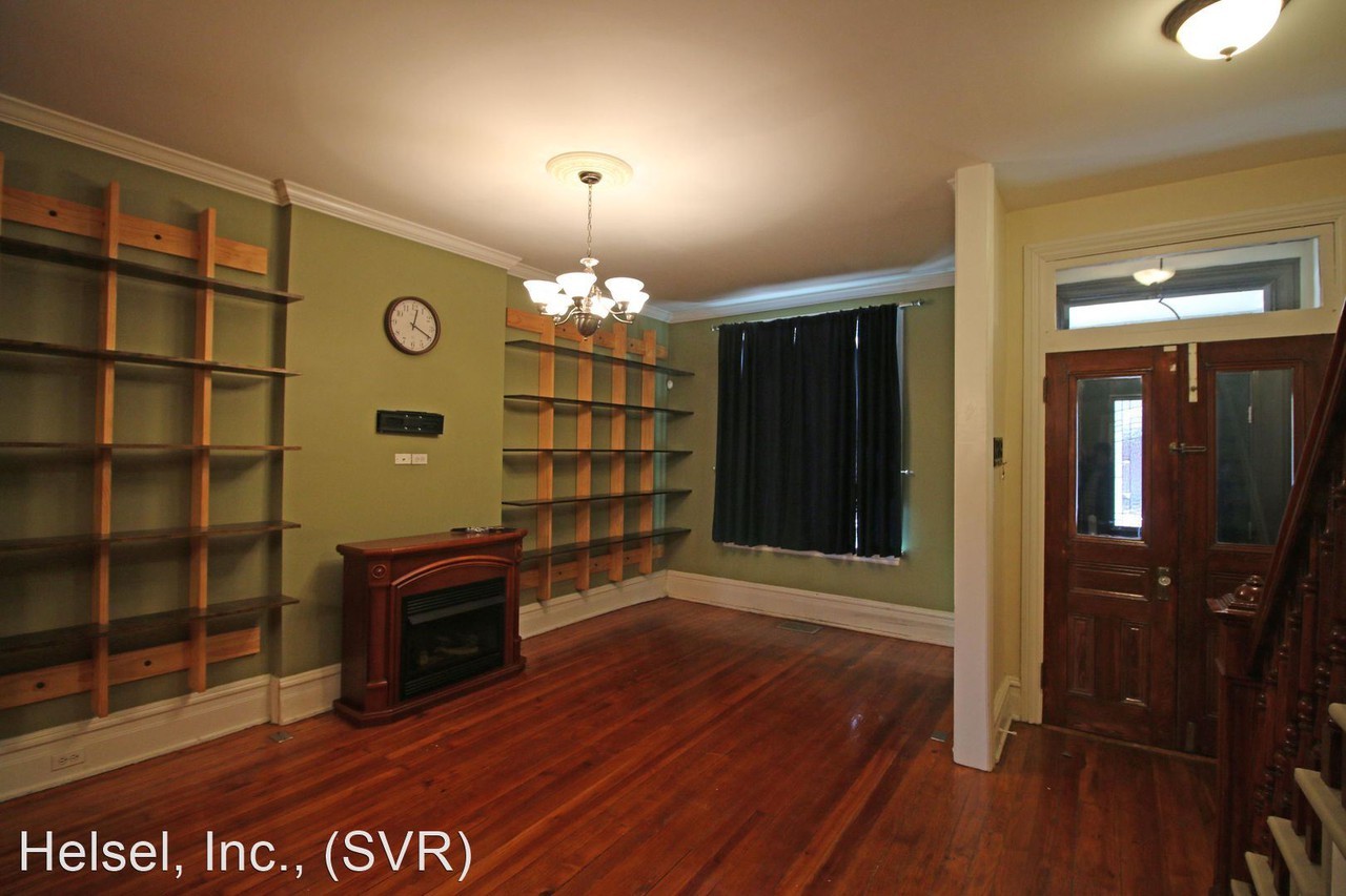 1717 Green St - Photo 3 of 34