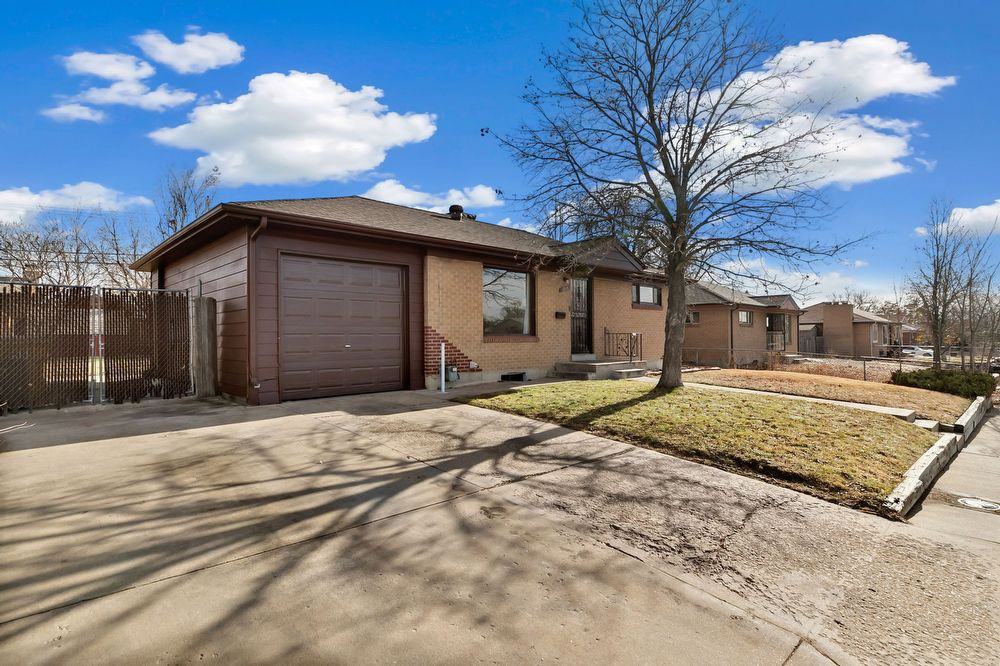 7048 Lipan St - Photo 2 of 26