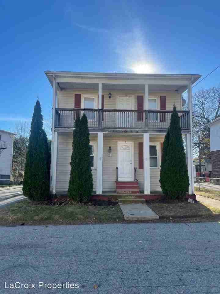 15 Jodoin Street Apartments 15 Jodoin St, West Warwick, RI 02893 Zumper