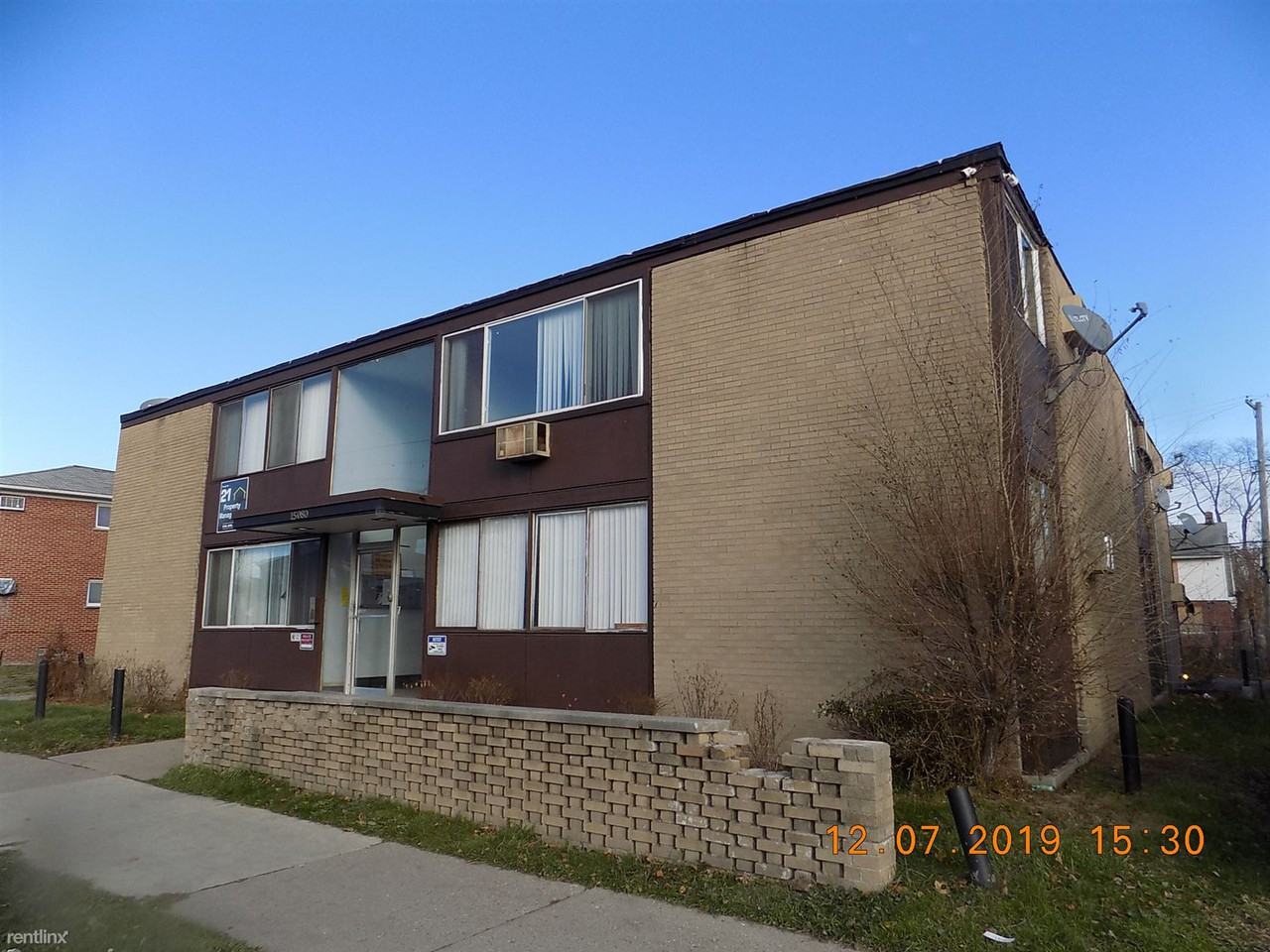 15080 Greenfield Rd - Photo 2 of 13