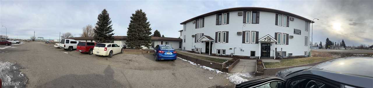 735 Center Ave W - Photo 2 of 7