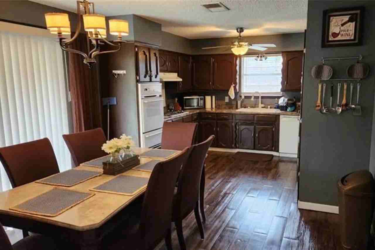 6900 Brandywine St - Photo 3 of 10