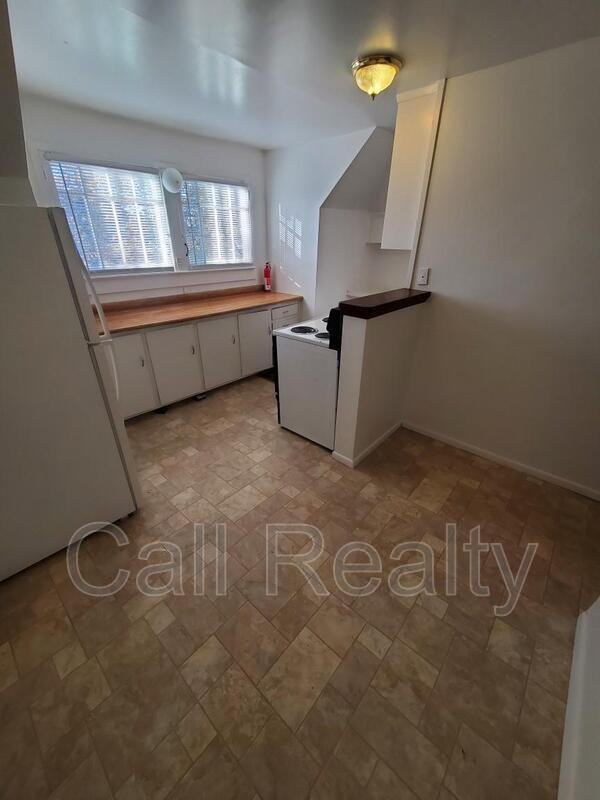 1303 N Lindeke St #2 - Photo 2 of 7