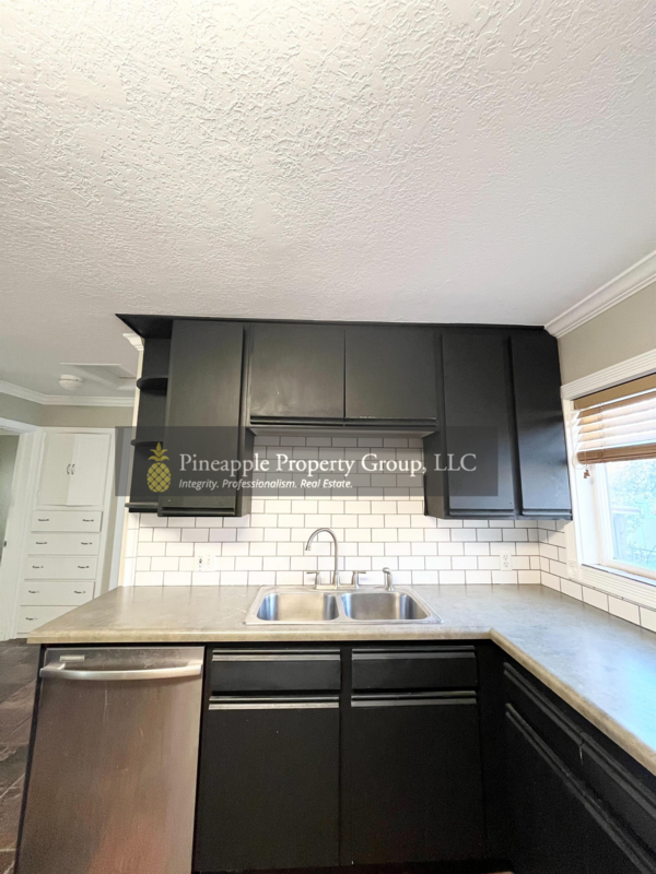 1765 E White Ave - Photo 4 of 12