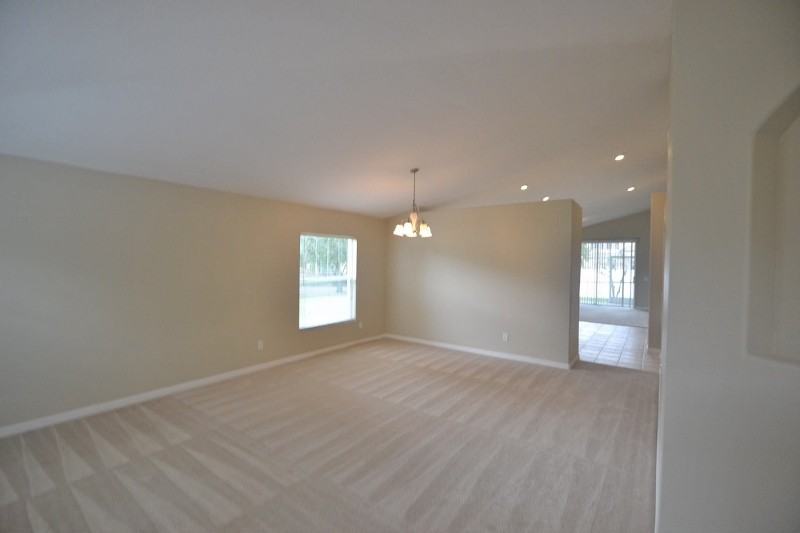19031 Fishermans Bend Dr - Photo 2 of 11