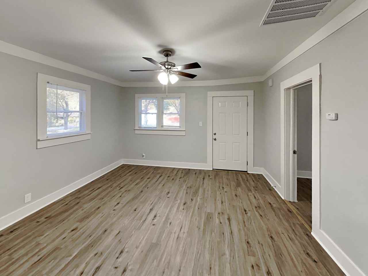 6491 Camp St - Photo 3 of 14