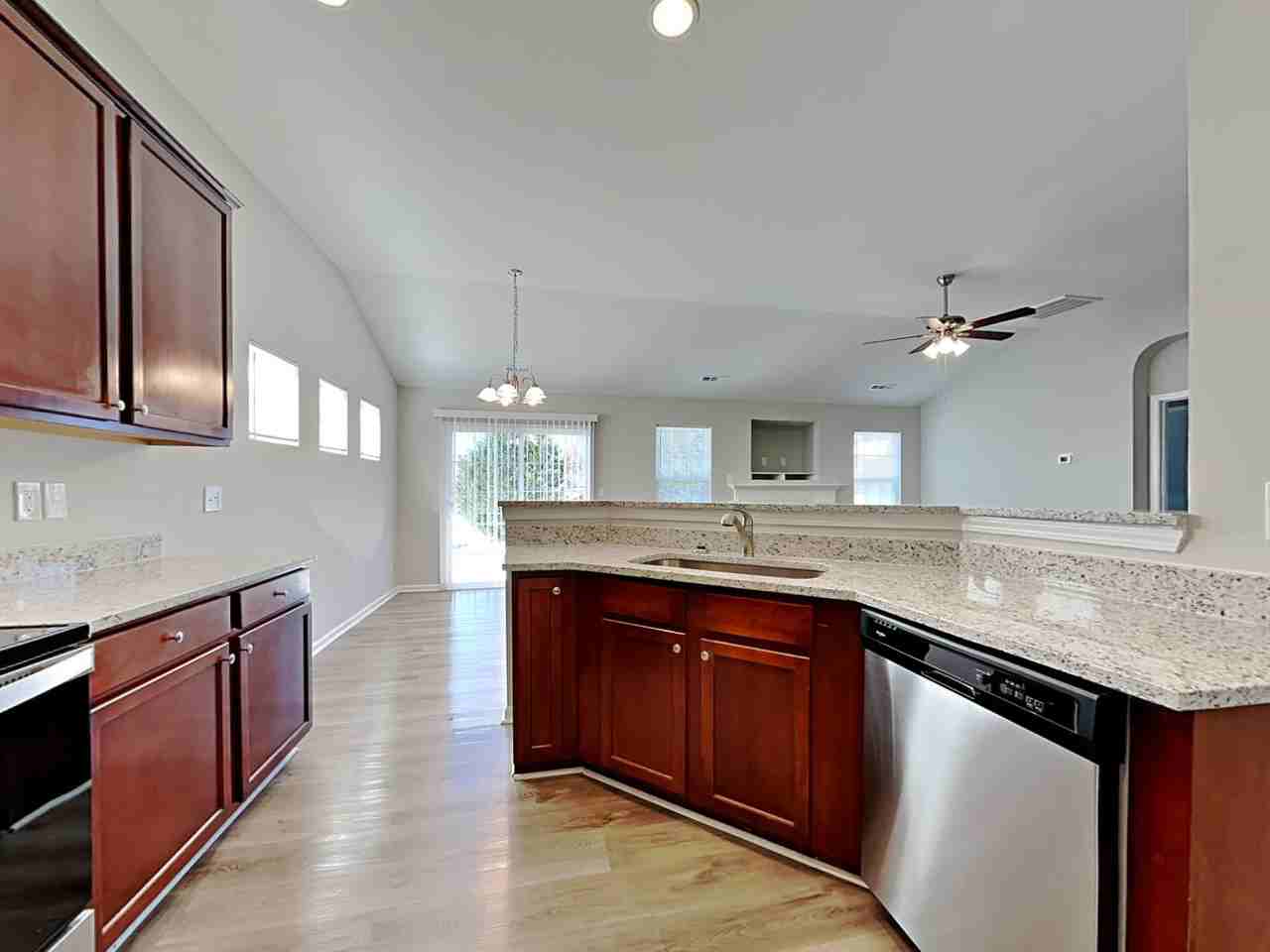 4406 Wolf Run Dr - Photo 3 of 21