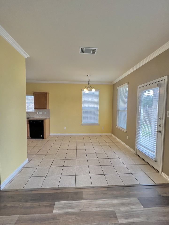 2204 Griffin Dr - Photo 7 of 22