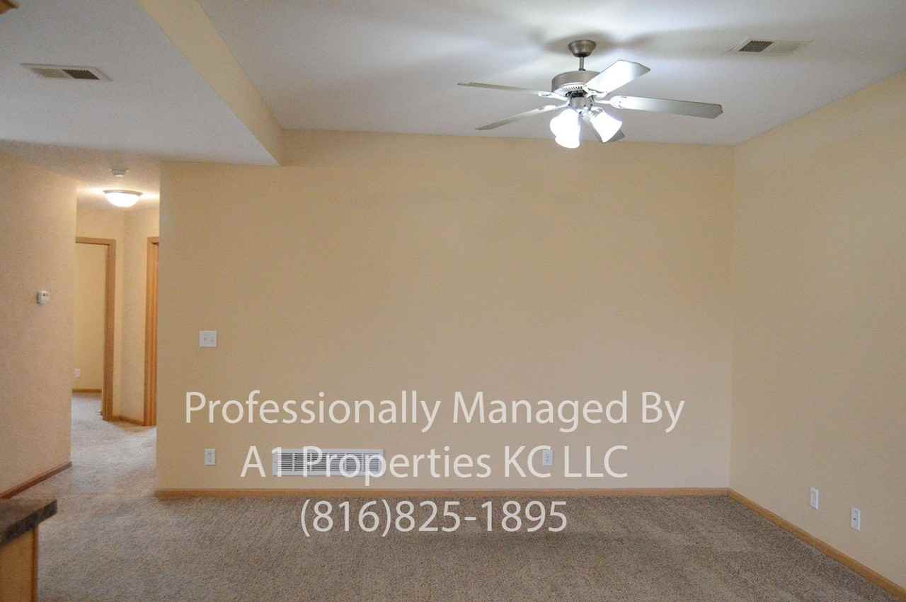4908 Queen Ridge Ave - Photo 3 of 19