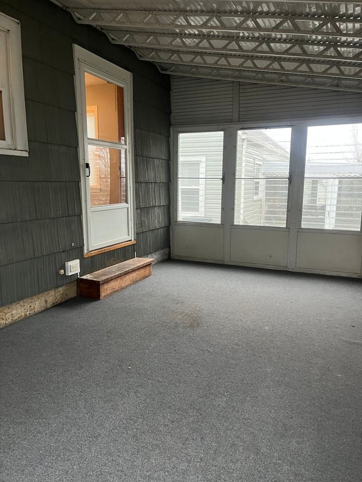 1620 Highview Avenue - Photo 3 of 12
