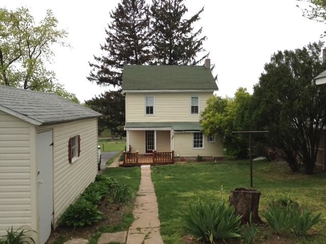 318 S Market St - Photo 2 of 11