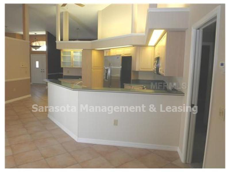 8983 Misty Creek Dr - Photo 3 of 5