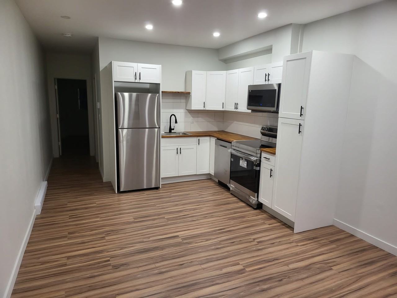 2385 Avenue de la Salle, Montréal, QC H1V 2K9 1 Bedroom Apartment for