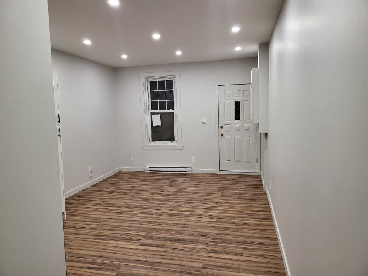 2385 Avenue de la Salle - Photo 3 of 9