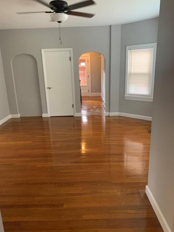 303 Hartford Ave - Photo 3 of 7