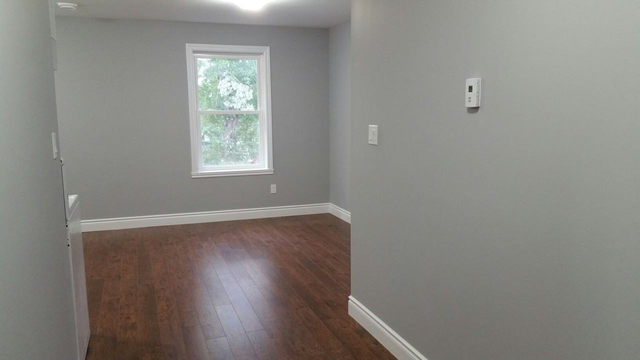 1034 Albert Road #4 - Photo 3 of 16