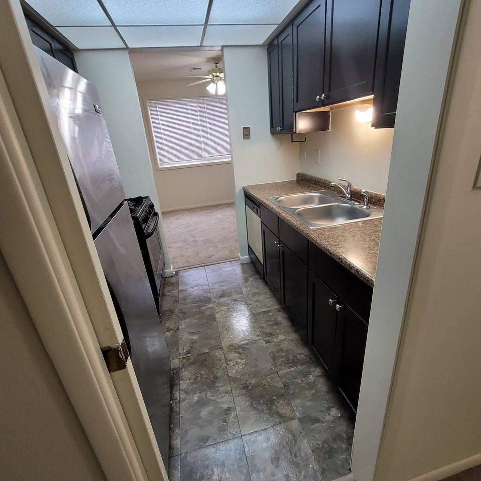 9937 S Cicero Ave #405 - Photo 2 of 17