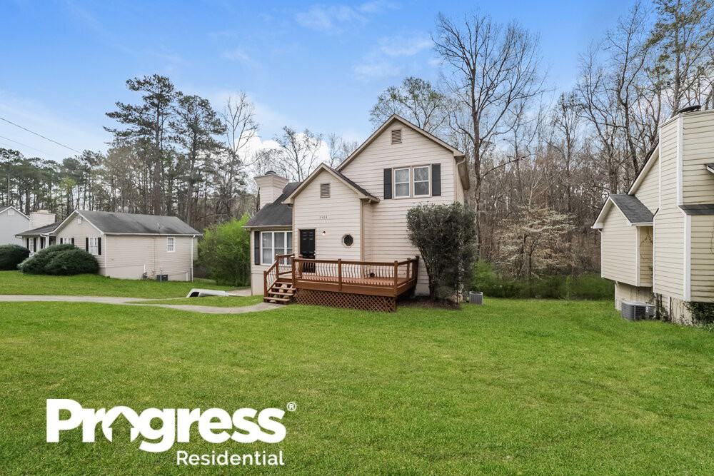 3106 Calumet Cir Nw - Photo 3 of 25